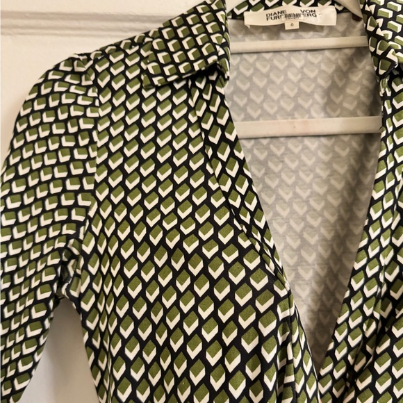 DVF Diane von furstenberg wrap dress sz 0 100% silk - Picture 2 of 8
